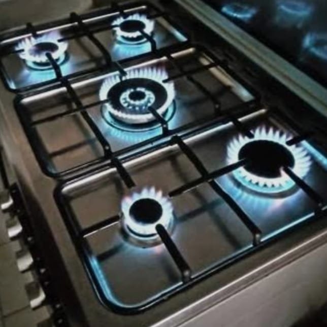 تصليح وتنظيف افران غاز/كهرباء 0502420717