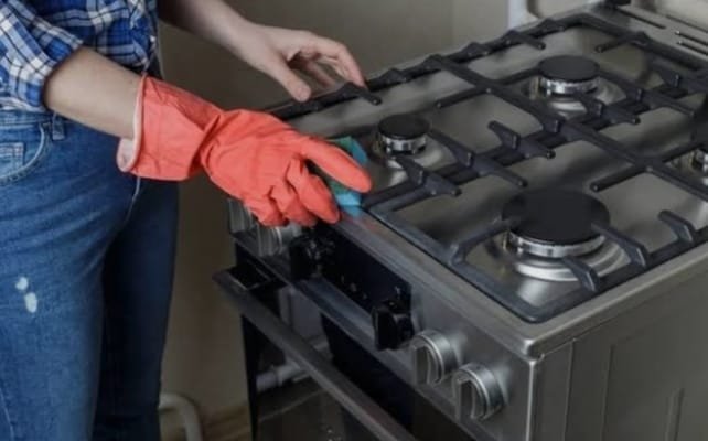 شركة صيانة وتنظيف افران بالمنطقة الشرقية-التميز للخدمات المنزلية